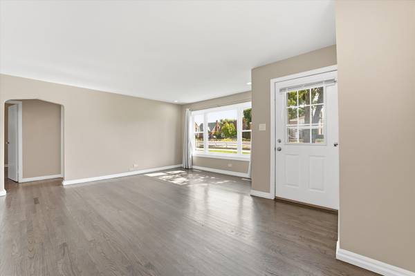 10934 S Pulaski RD, Oak Lawn, IL 60453