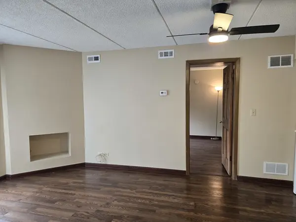 1722 S Washington ST #1722, Naperville, IL 60565