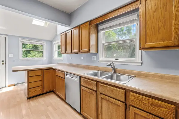 1000 DIVISION ST, Lisle, IL 60532