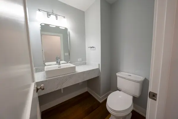 1901 W Berwyn AVE #1, Chicago, IL 60640