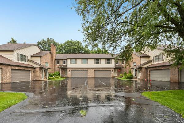 25 Melrose ST, Westmont, IL 60559