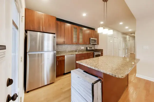 4253 N Mozart ST #3N, Chicago, IL 60618