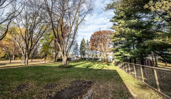 1900 Jefferson RD, Northfield, MN 55057