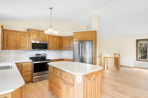 8918 Waconia ST NE, Blaine, MN 55449