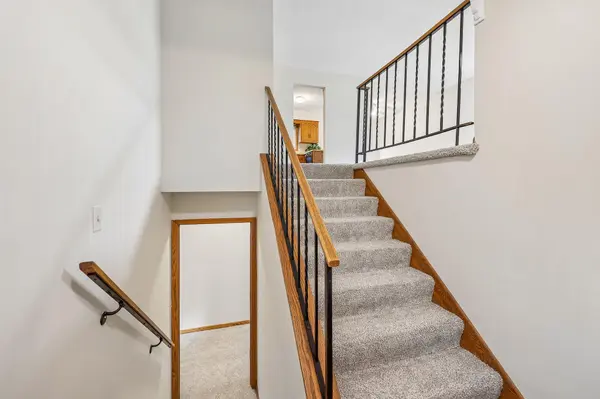 13008 Oliver AVE S, Burnsville, MN 55337
