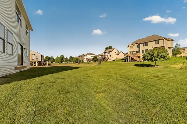 3435 Stonehedge DR NE, Rochester, MN 55906