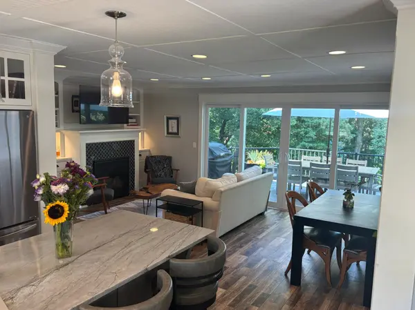 4610 S Lake Sarah DR, Independence, MN 55359