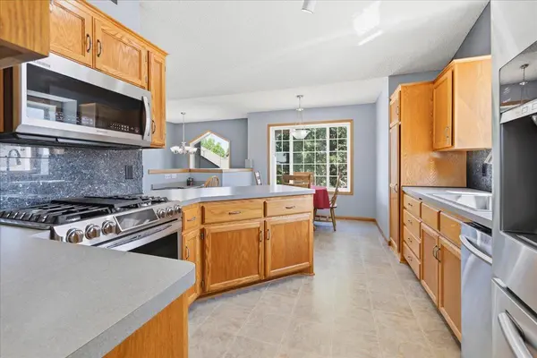 388 Garden DR, Delano, MN 55328