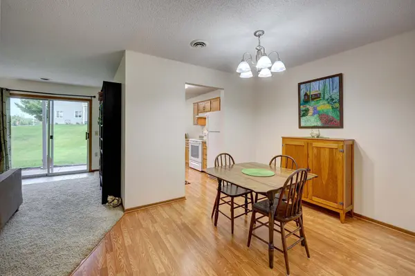 6260 Magda DR #A, Maple Grove, MN 55369