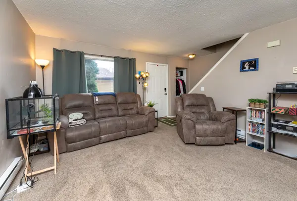 204 5th ST NW, West Fargo, ND 58078