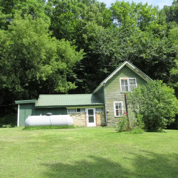 W1620 County RD S, Plum City, WI 54761