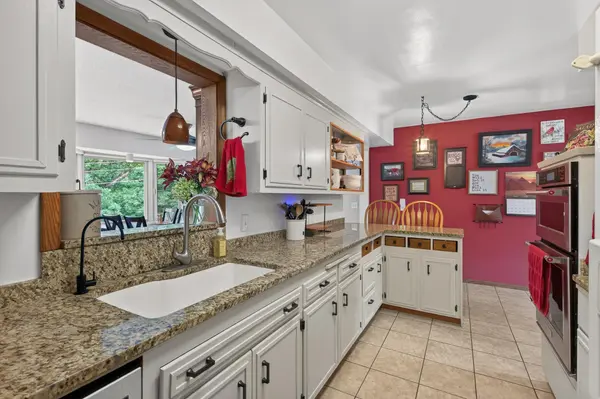 14905 Orchard DR, Burnsville, MN 55306