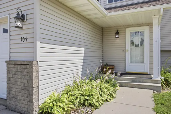 109 14th ST SW, Glyndon, MN 56547