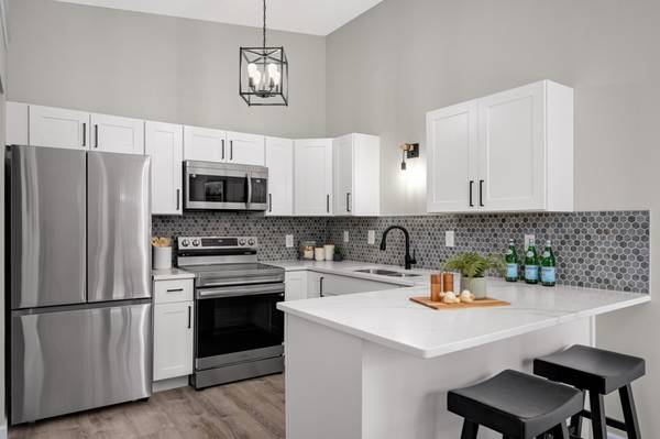 4467 Clover LN #A, Eagan, MN 55122