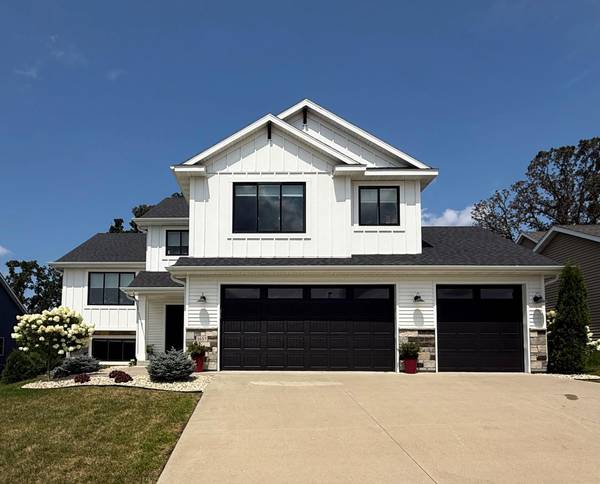 1657 Century Ridge LN NE, Rochester, MN 55906