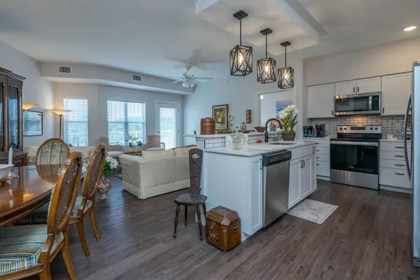 7084 Glory Road #303, Baxter, MN 56425