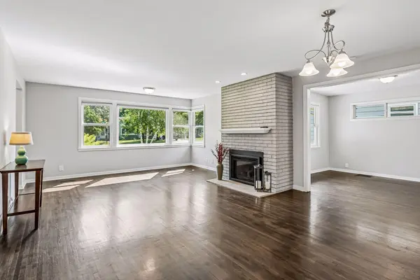 5900 Queen AVE S, Minneapolis, MN 55410