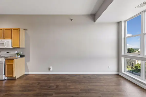 2650 University AVE W #523, Saint Paul, MN 55114