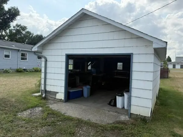 421 NE 4th ST NE, Valley City, ND 58072