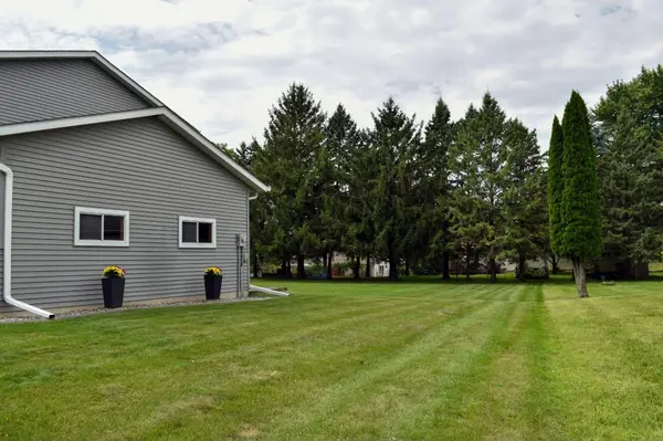 1336 Soppa DR, Saint Charles, MN 55972
