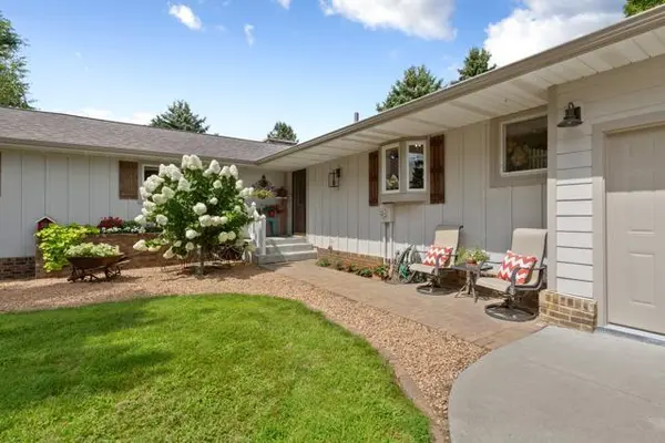 20642 528th AVE, Lake Crystal, MN 56055