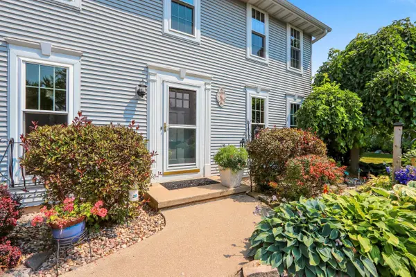N254 MEADOWBREEZE CT, Appleton, WI 54915
