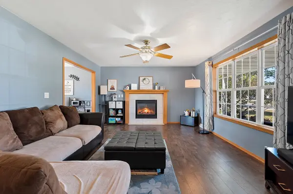 N8972 LILAC RD, Menasha, WI 54952-8104