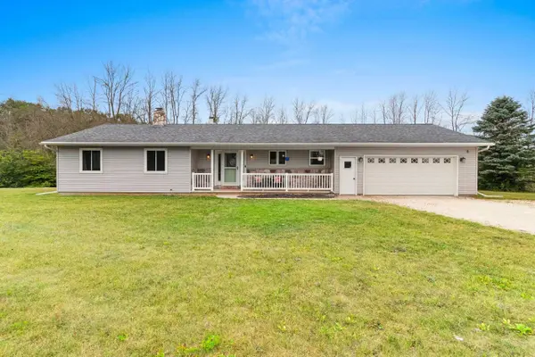 1880 N COUNTY RD S, Reedsville, WI 54230-8455