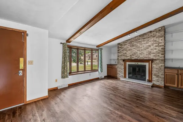 2309 MARY AVE, New Holstein, WI 53061-1242
