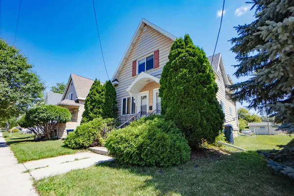 327 N MACY ST, Fond Du Lac, WI 54935