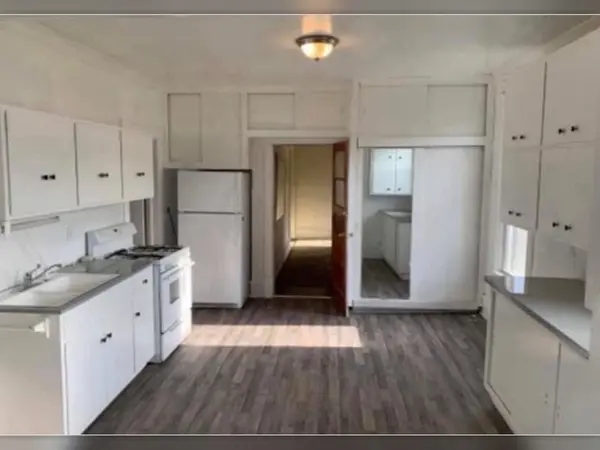 1943 HALL AVE, Marinette, WI 54143