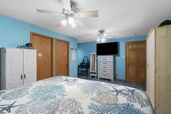 W4863 HIDDEN PINE LN, Shawano, WI 54166