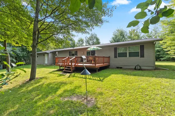 W5065 S RAINBOW CIR, Shawano, WI 54166