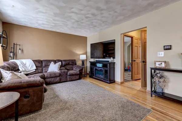 164 PLUMMER AVE, Neenah, WI 54956-2222