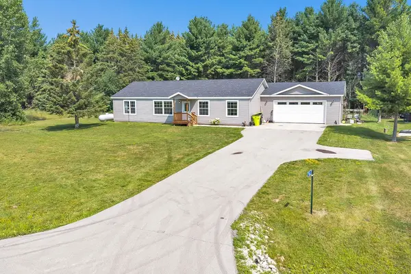 7340 N SUMMERSET CIR, Sturgeon Bay, WI 54235