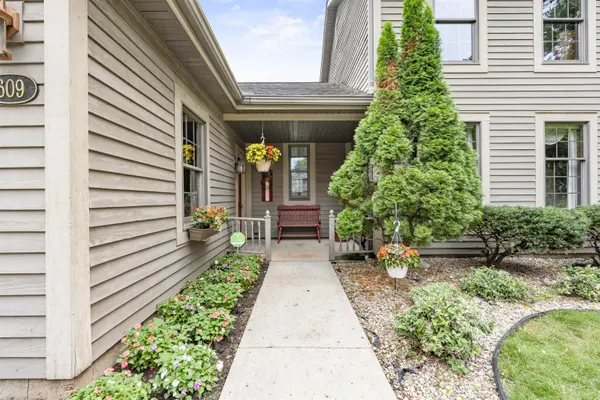 609 SCARLET OAK CT, Appleton, WI 54915-4512