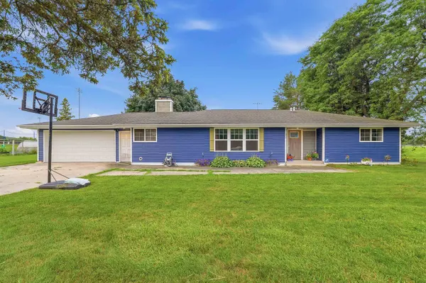 884 E DIVISION ST, Fond Du Lac, WI 54935