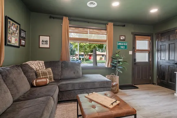 1831 14TH AVE, Green Bay, WI 54304-3723