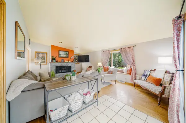 1303 FAUST AVE, Oshkosh, WI 54902-5651
