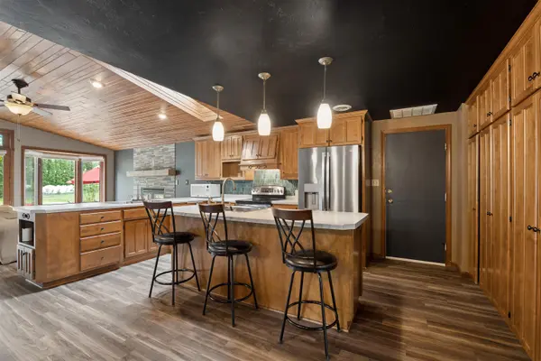 1138 ANCHOR DR, Green Bay, WI 54313