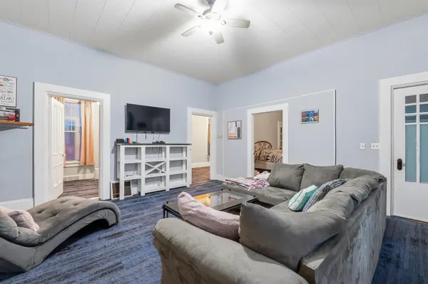 4 PROSPECT AVE, Oshkosh, WI 54901