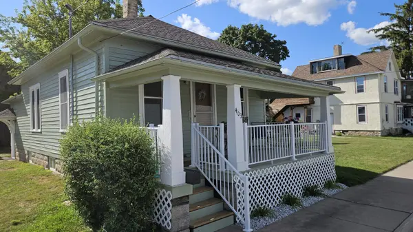 403 N CLARK ST, Appleton, WI 54911