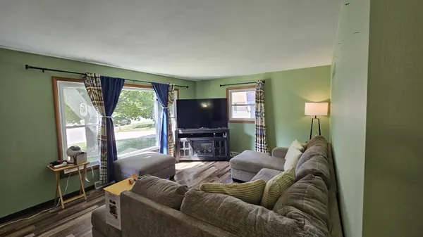 132 SCHOOL CT, Shawano, WI 54166
