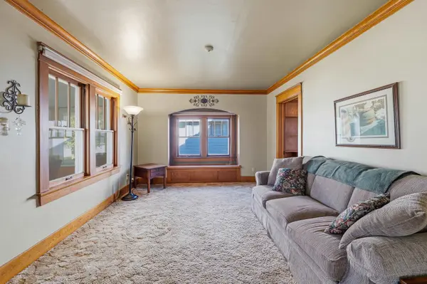 2024 ILLINOIS AVE, New Holstein, WI 53061-1303