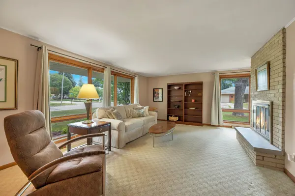 141 CUSTER CT, Green Bay, WI 54301