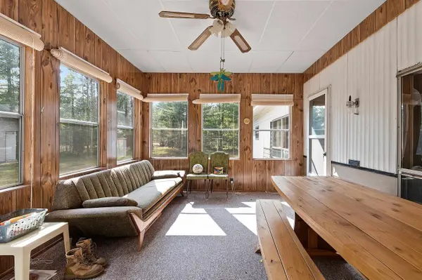 15303 GRINDLE OAK DR, Mountain, WI 54149