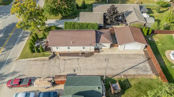 1420 S DIVISION ST, New London, WI 54961