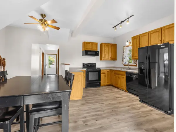 1141 STATE ST, Marinette, WI 54143