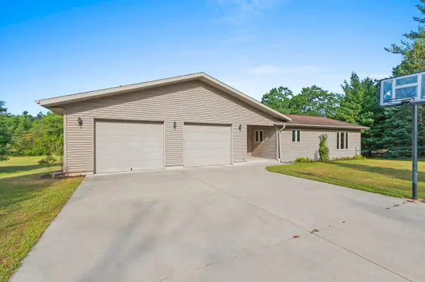 N7455 SIKOWSKI LN, Crivitz, WI 54114