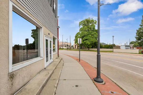 1539 MAIN ST, Marinette, WI 54143